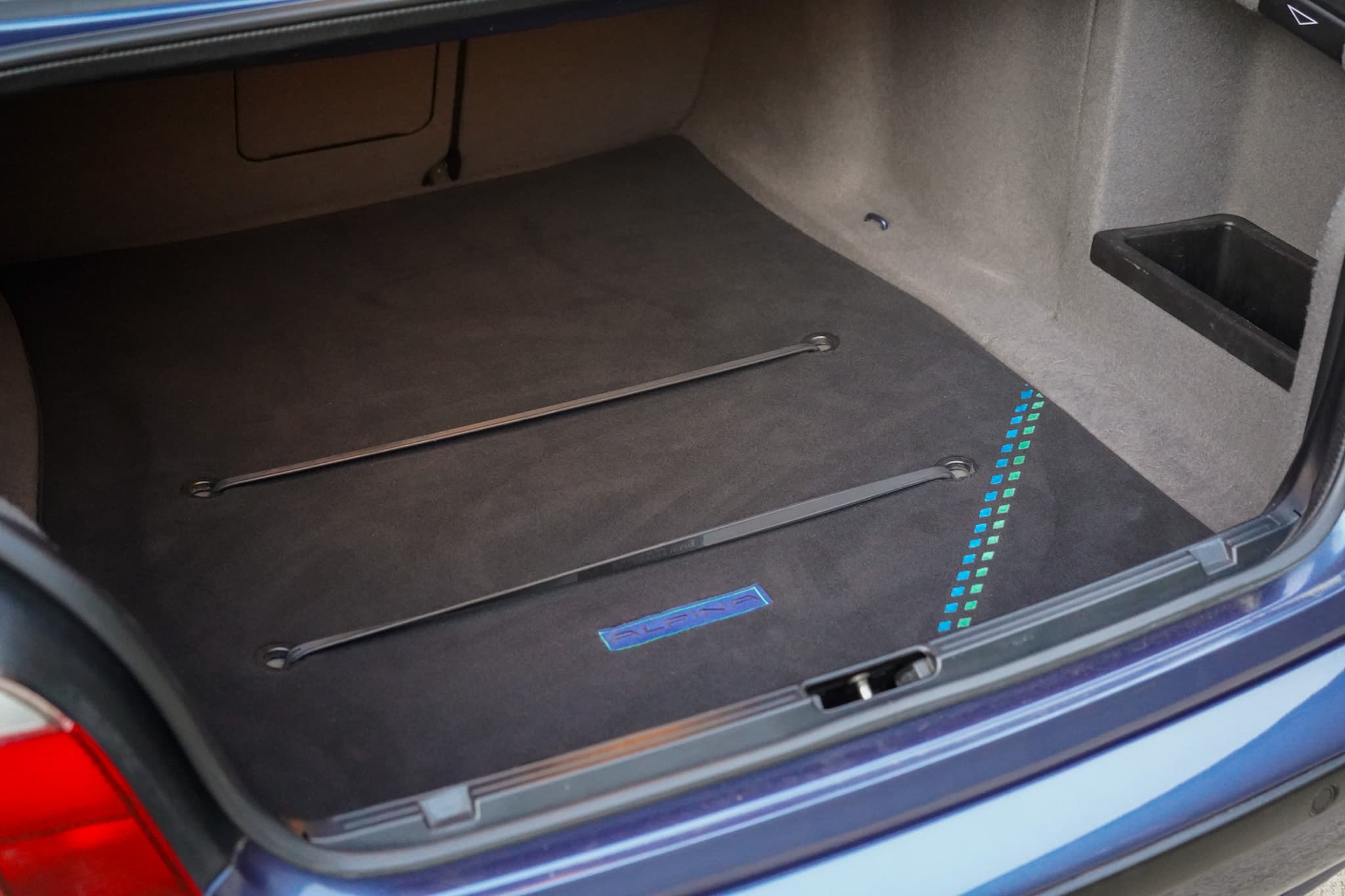 1999 BMW E39 Alpina B10 3.3 Manual interior showing the boot interior.